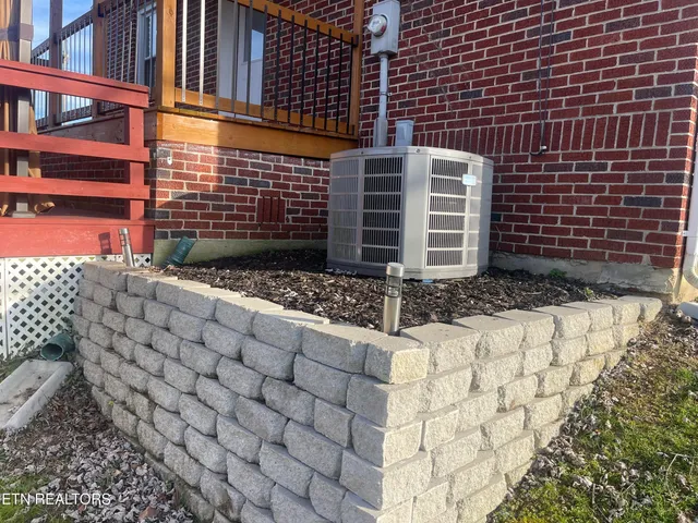 $269,900 | 105 Franklin Avenue, Harrogate, TN 37752