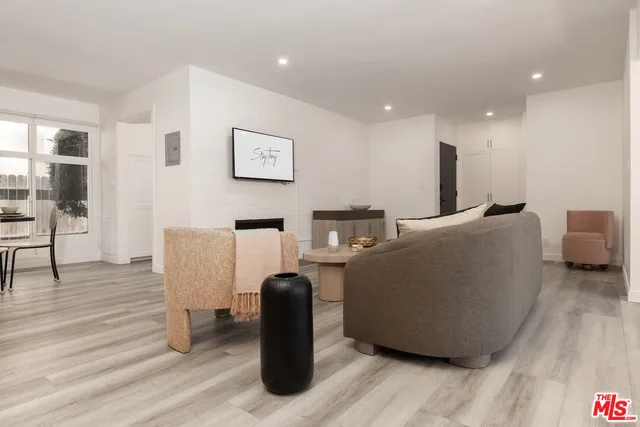 $4,472 | 8911 Cynthia Street, Unit 10, West Hollywood, CA 90069