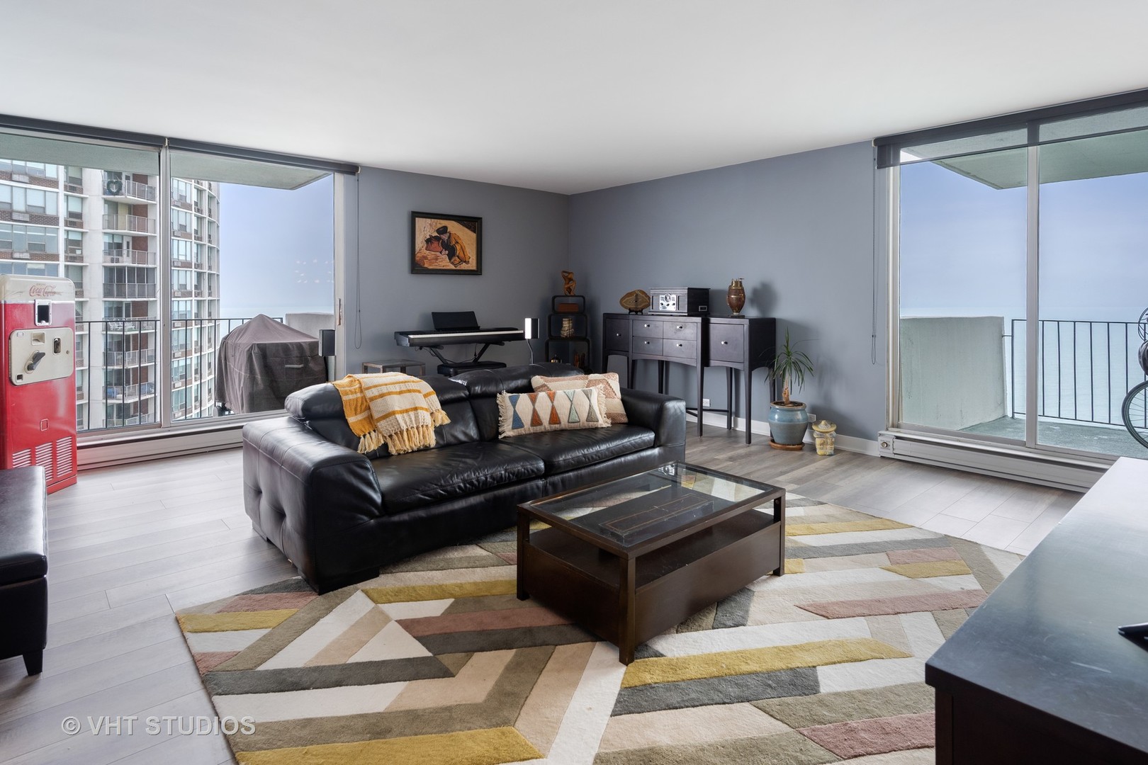 6033 North Sheridan Road, Unit 35B Chicago, IL 60660 - Photo 2 of 26