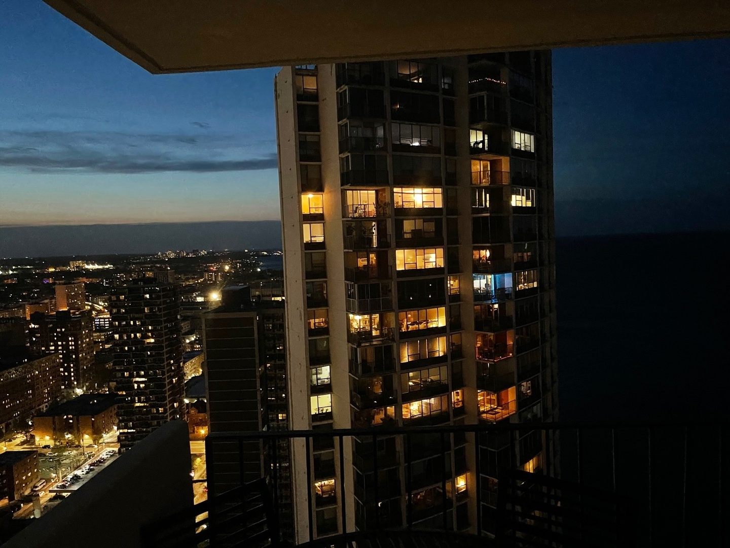 6033 North Sheridan Road, Unit 35B Chicago, IL 60660 - Photo 21 of 26