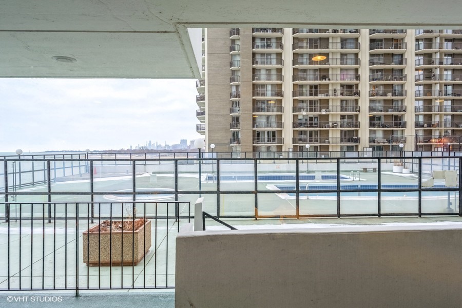 6033 North Sheridan Road, Unit 35B Chicago, IL 60660 - Photo 24 of 26