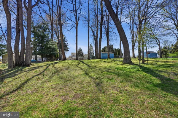 $599,900 | 739 Bridgeview Road, Feasterville-Trevose, PA 19053