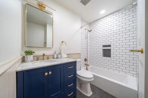 $1,899,000 | 1109 Rutland Street, Houston, TX 77008