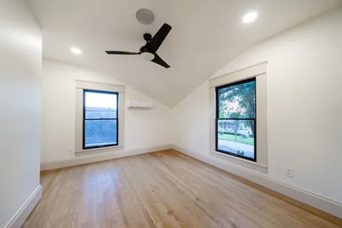 $1,899,000 | 1109 Rutland Street, Houston, TX 77008