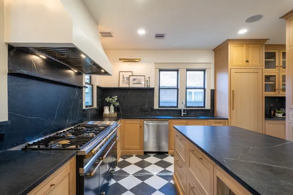 $1,899,000 | 1109 Rutland Street, Houston, TX 77008