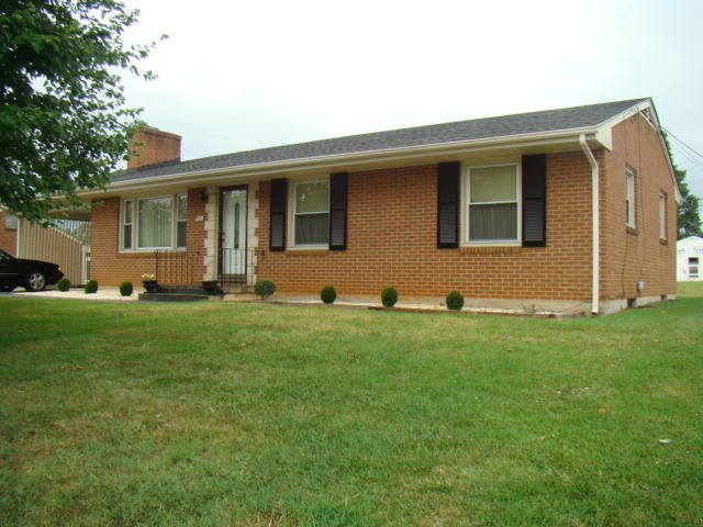 120 Frontier Road Northwest Roanoke, VA 24012 - Photo 1 of 7 Front