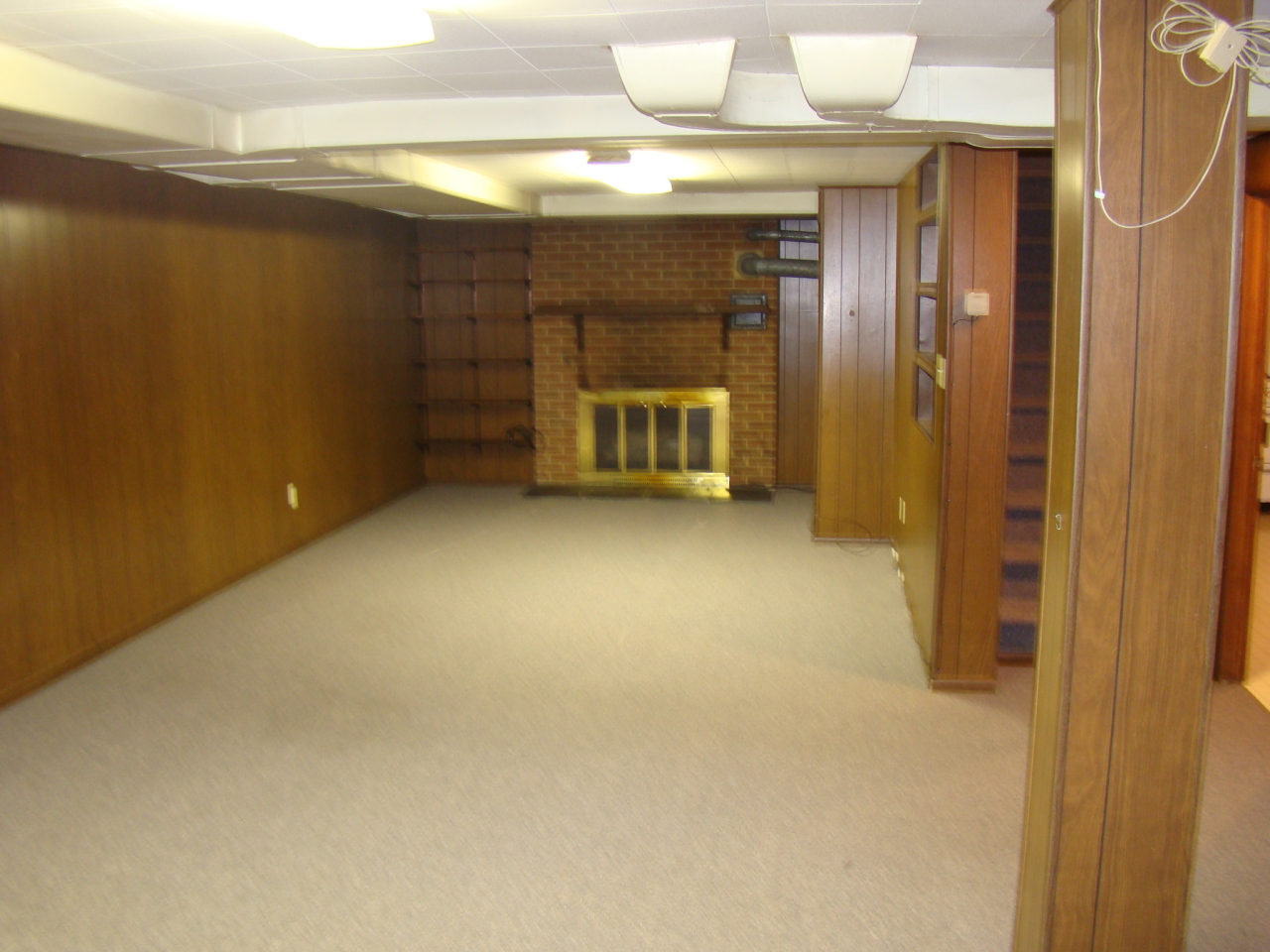 120 Frontier Road Northwest Roanoke, VA 24012 - Photo 4 of 7 Lower level Family Room