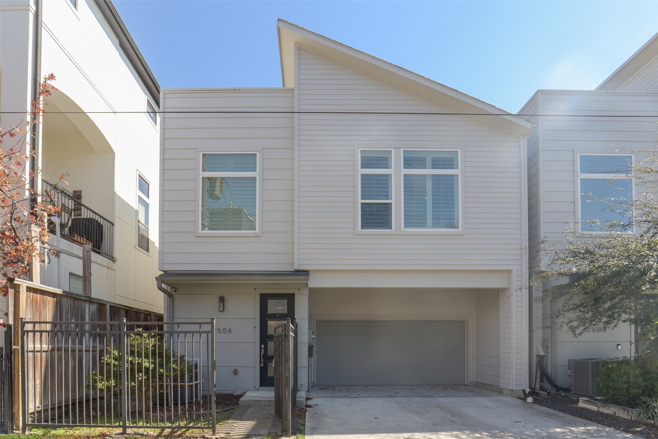 Welcome to 2506 Cohn! This fabulous two story single-family home in sought after Cottage Grove features modern finishes, a rare double-wide driveway providing ample guest parking, and an attached two car garage. 
