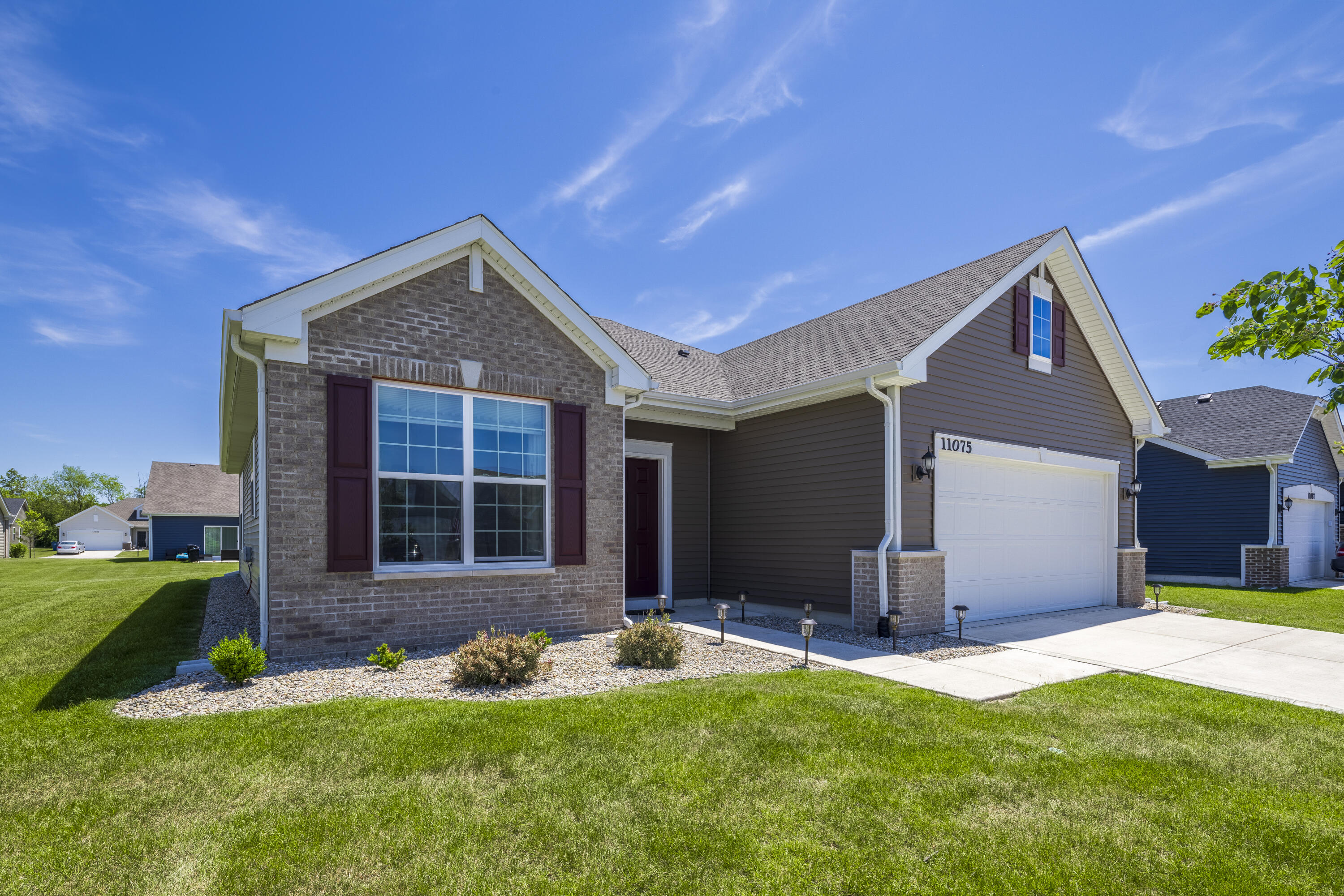 11075 Thomas Street Crown Point, IN 46307 - Photo 2 of 51 3000x2001