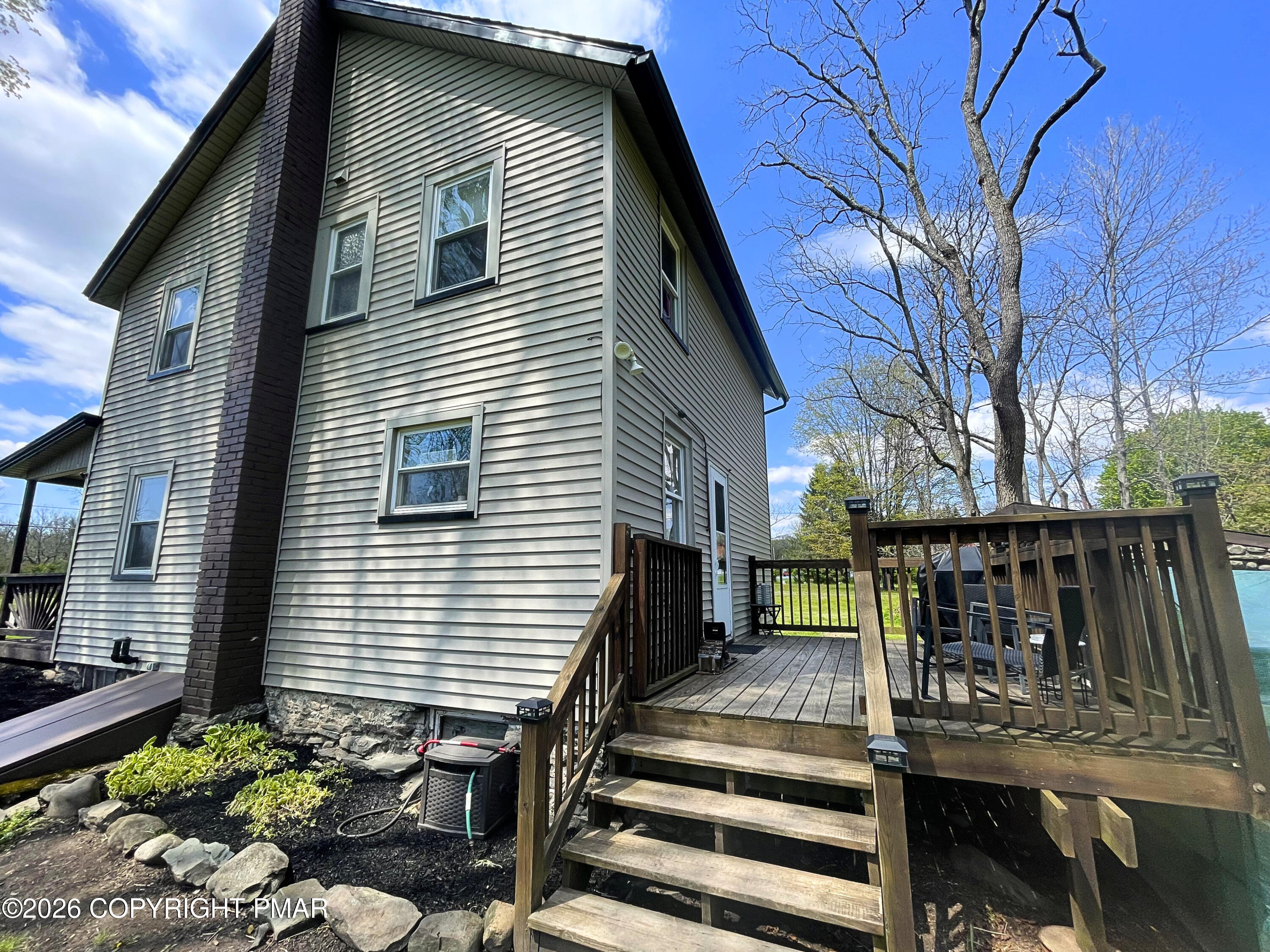 5780 Paradise Valley Road Cresco, PA 18326 - Photo 21 of 29 Side back exterio