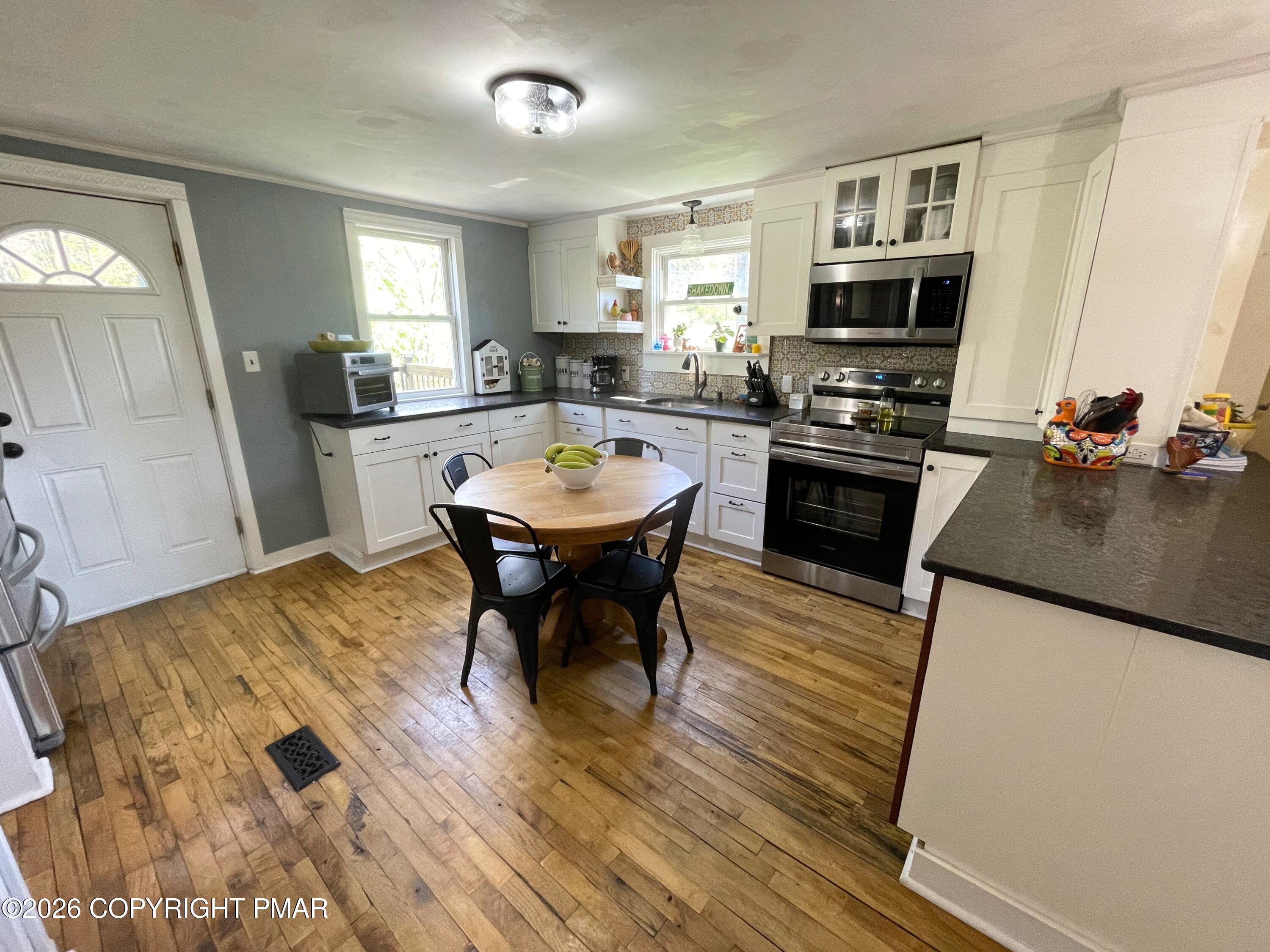 5780 Paradise Valley Road Cresco, PA 18326 - Photo 6 of 29 Kitchen ws