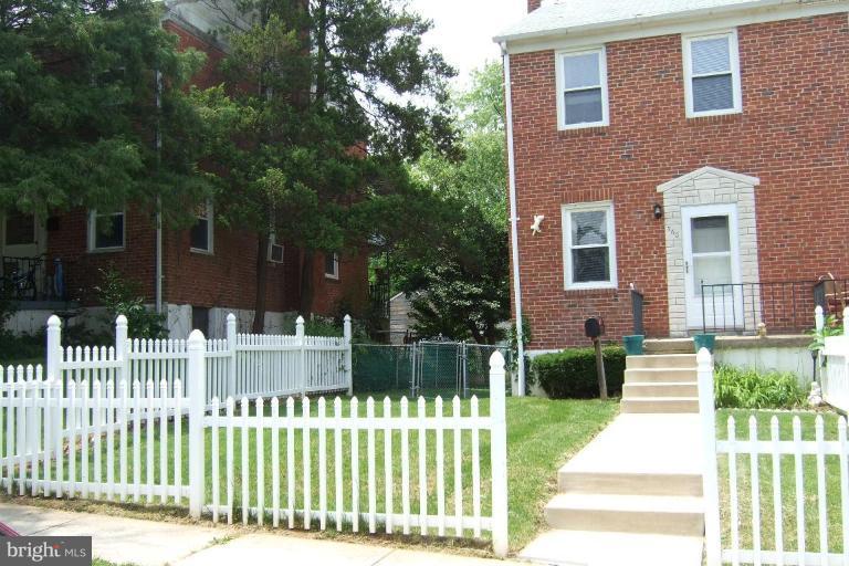 560 Welbrook Road Essex, MD 21221 - Photo 14 of 14 Exterior (Main)