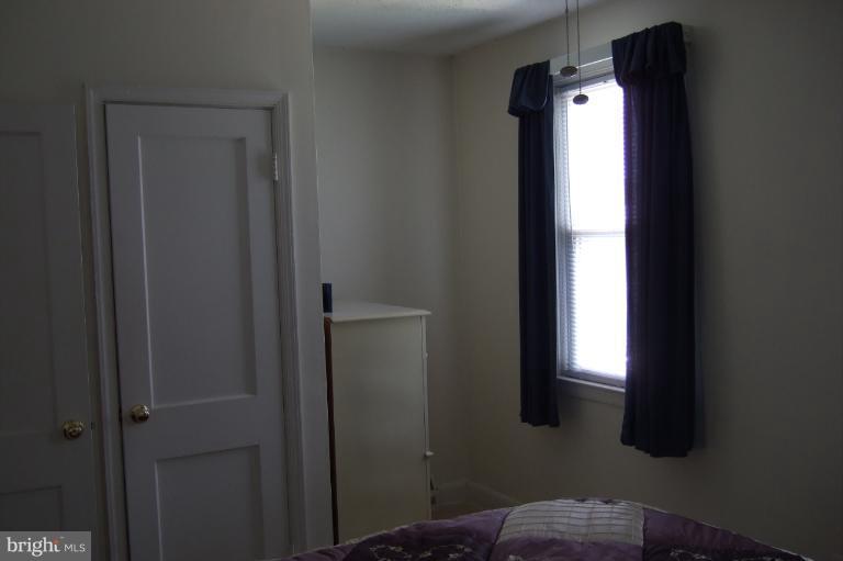 560 Welbrook Road Essex, MD 21221 - Photo 6 of 14 Bedroom (Master)