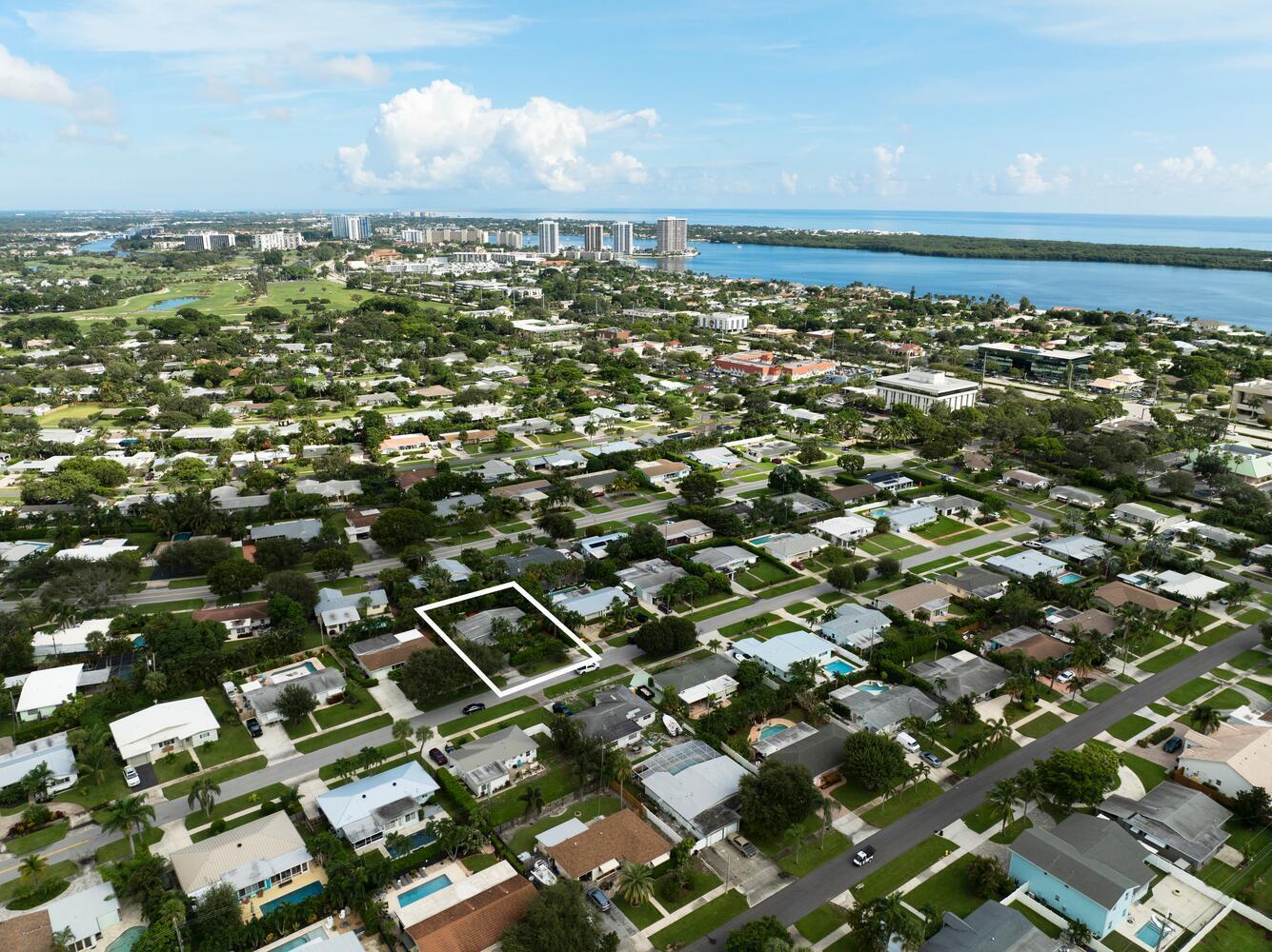 429 Inlet Road North Palm Beach, FL 33408 - Photo 4 of 29 429 Inlet Rd North Palm Beach-large-005-