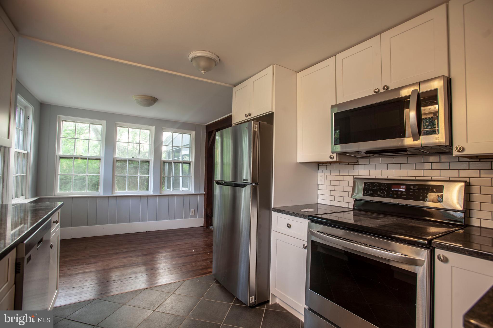 170 Pennington Harbourton Road Pennington, NJ 08534 - Photo 9 of 18 Built-in Micro