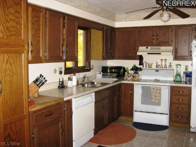 6690 Carsten Road Medina, OH 44256 - Photo 8 of 21 Gallery Image 8