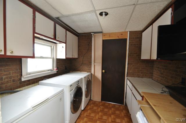 417 North Penn Dixie Road Bath, PA 18014 - Photo 13 of 25 a utility room with dryer and washer