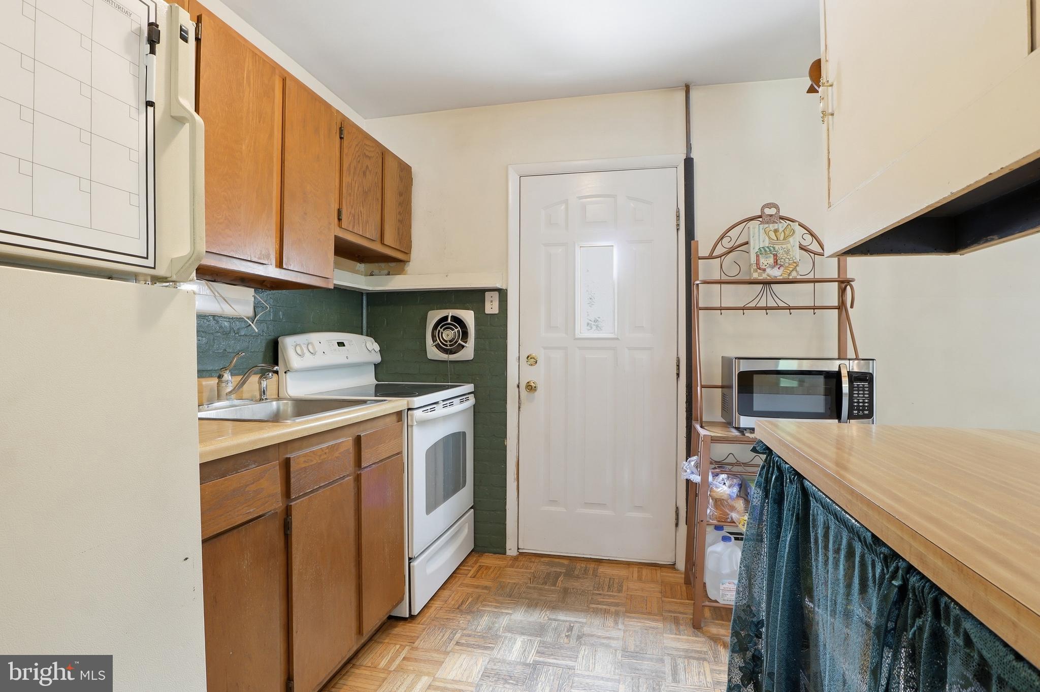4 Conoy Road Landisville, PA 17538 - Photo 8 of 36