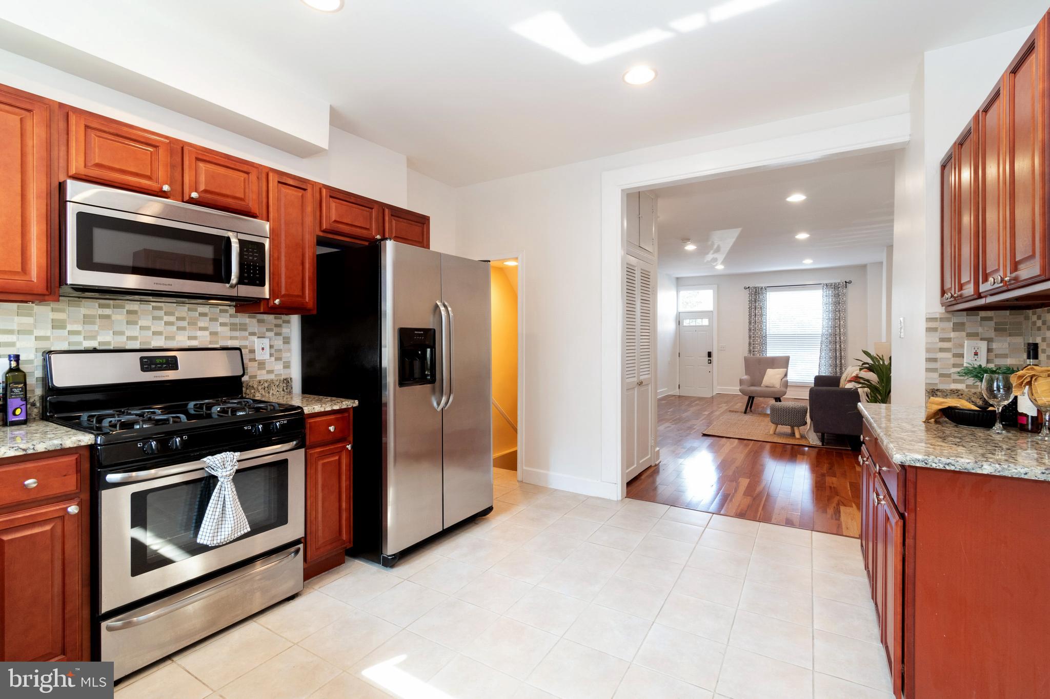131 Rochester Place Baltimore, MD 21224 - Photo 14 of 43