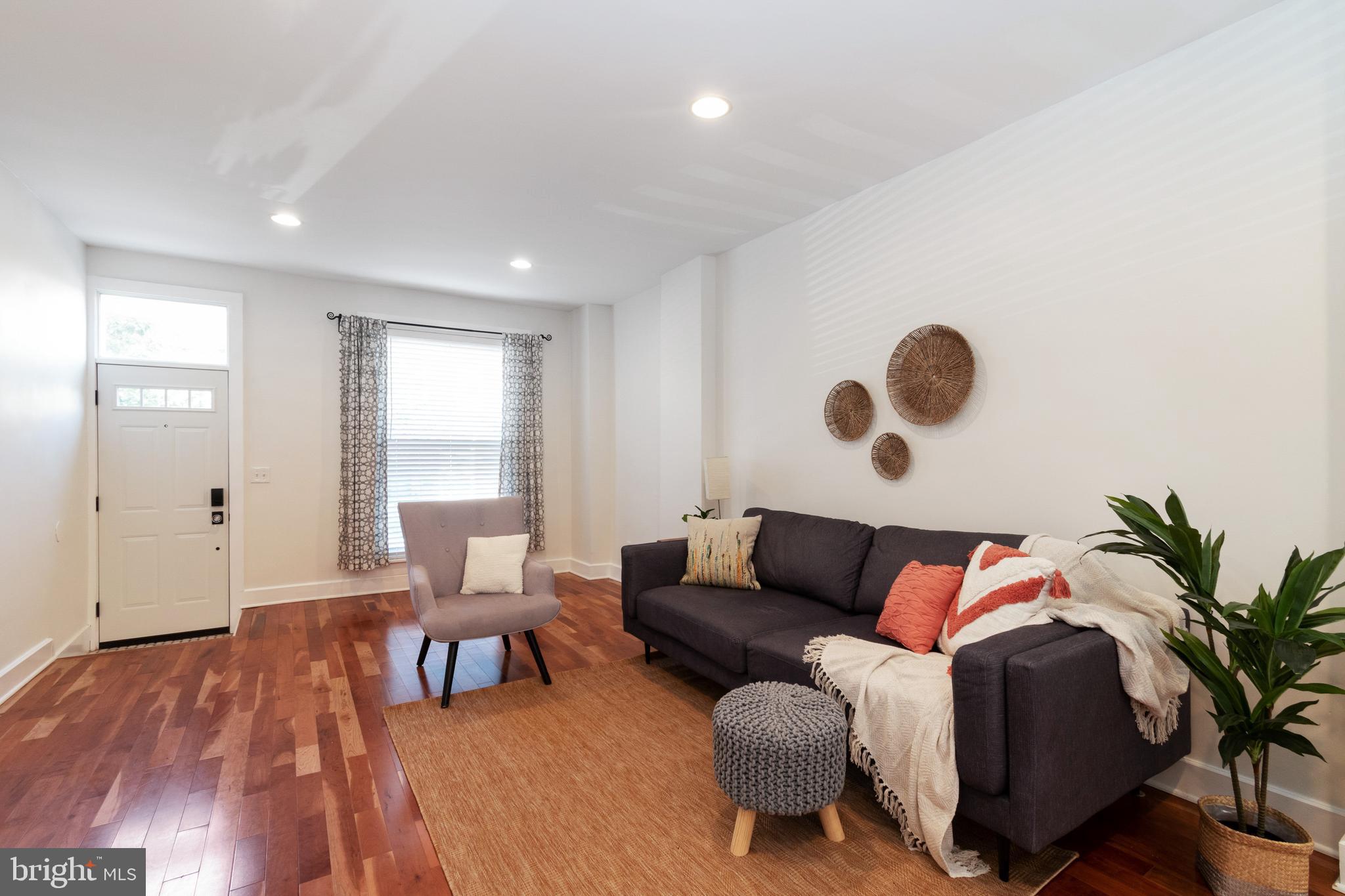 131 Rochester Place Baltimore, MD 21224 - Photo 8 of 43
