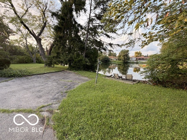 722 Howard Road Greenwood, IN 46142 - Photo 7 of 38 Gallery Image 7