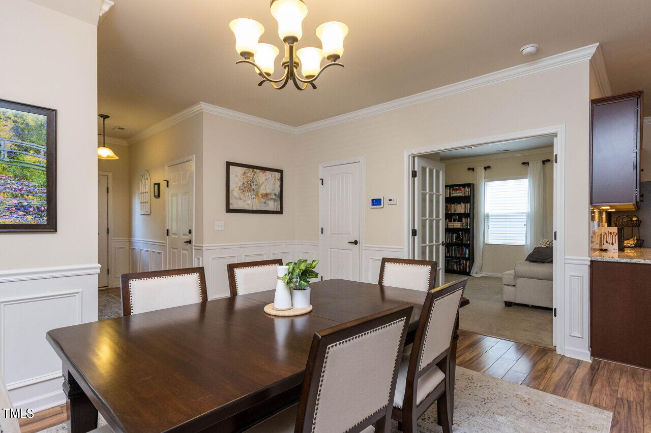 3464 Althorp Drive Raleigh, NC 27616 - Photo 11 of 32 Dining Area