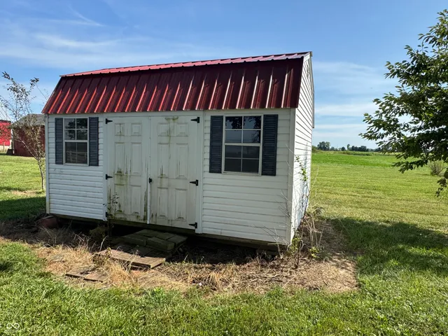 $275,000 | 10723 East State Road, Wilkinson, IN 46186