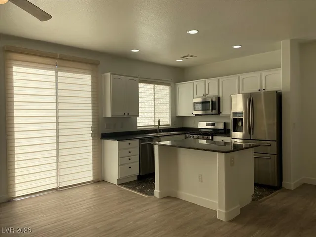 $1,800 | 5363 Railroad River Avenue, Las Vegas, NV 89139