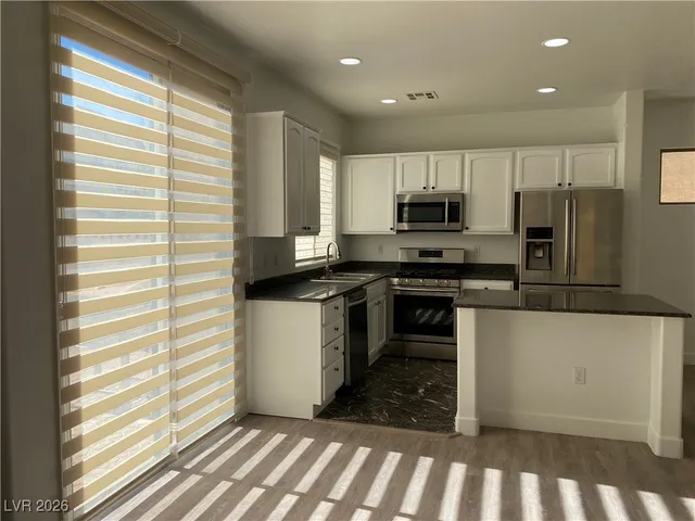 $1,800 | 5363 Railroad River Avenue, Las Vegas, NV 89139