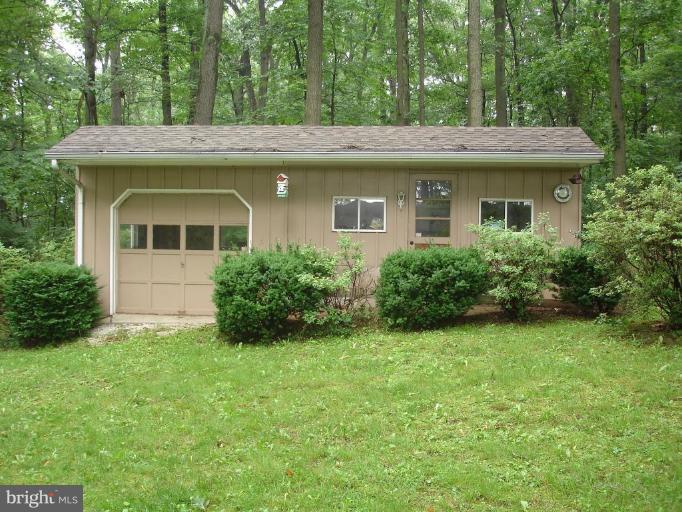 15433 Dover Road Upperco, MD 21155 - Photo 19 of 22 Workshop w/Wd Stove/Garage