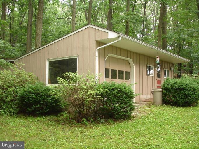 15433 Dover Road Upperco, MD 21155 - Photo 20 of 22 Workshop - Side View - Garage
