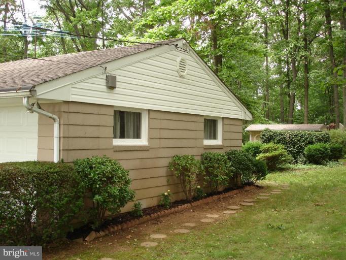 15433 Dover Road Upperco, MD 21155 - Photo 4 of 22 Side View Of Home
