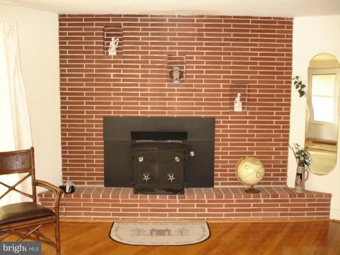 15433 Dover Road Upperco, MD 21155 - Photo 8 of 22 LR Wood Stove Insert