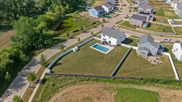 $595,000 | 28609 Augusta Lane, Lakemoor, IL 60051