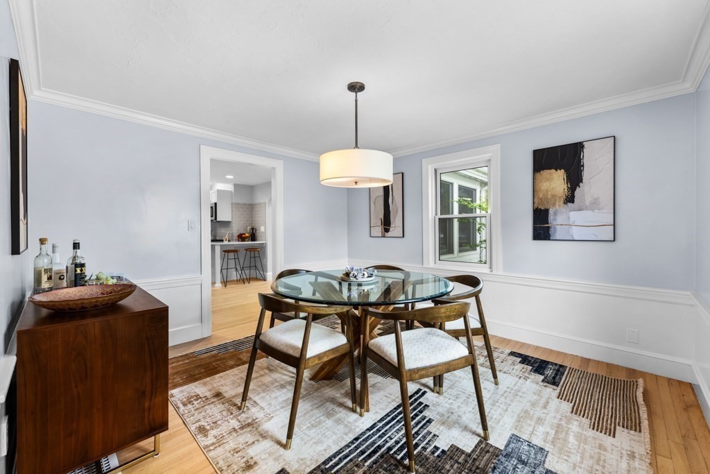 127 Prospect Street Wellesley, MA 02481 - Photo 13 of 40