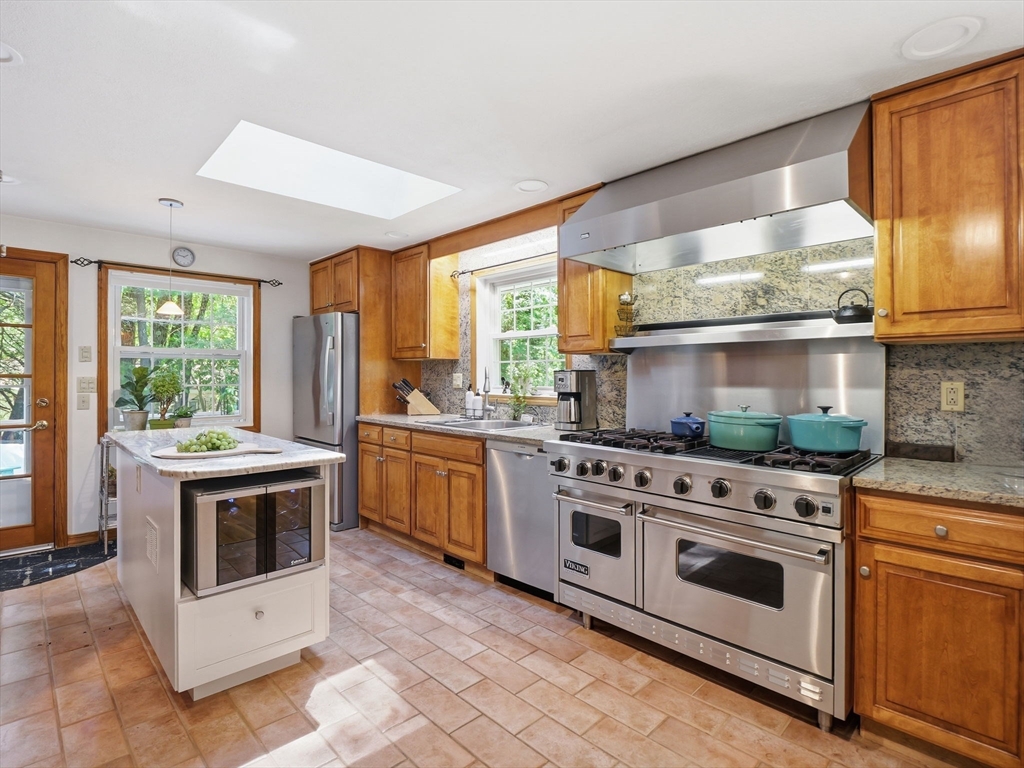 77 Old Stage Road Chelmsford, MA 01824 - Photo 6 of 40