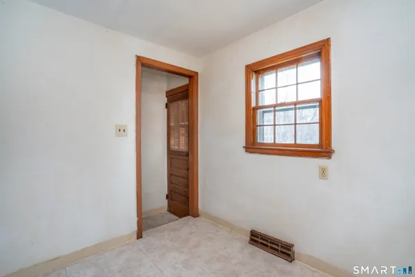 $199,000 | 133 Sisson Street, East Hartford, CT 06118