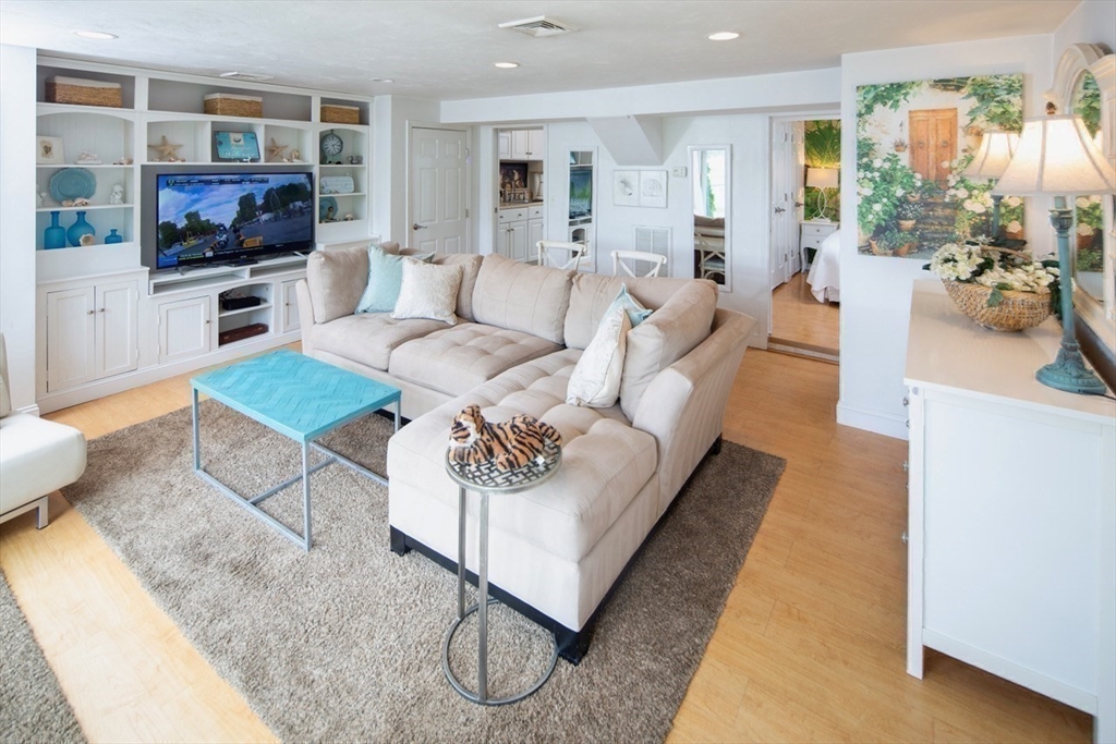 197 Roxy Cahoon Road Plymouth, MA 02360 - Photo 31 of 41 Gallery Image 31