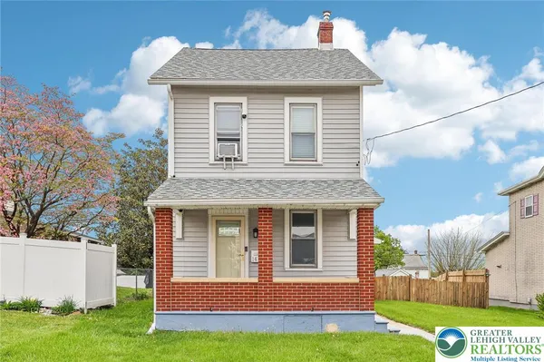 $329,900 | 147 South 5th Street, Coplay, PA 18037