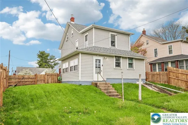 $329,900 | 147 South 5th Street, Coplay, PA 18037