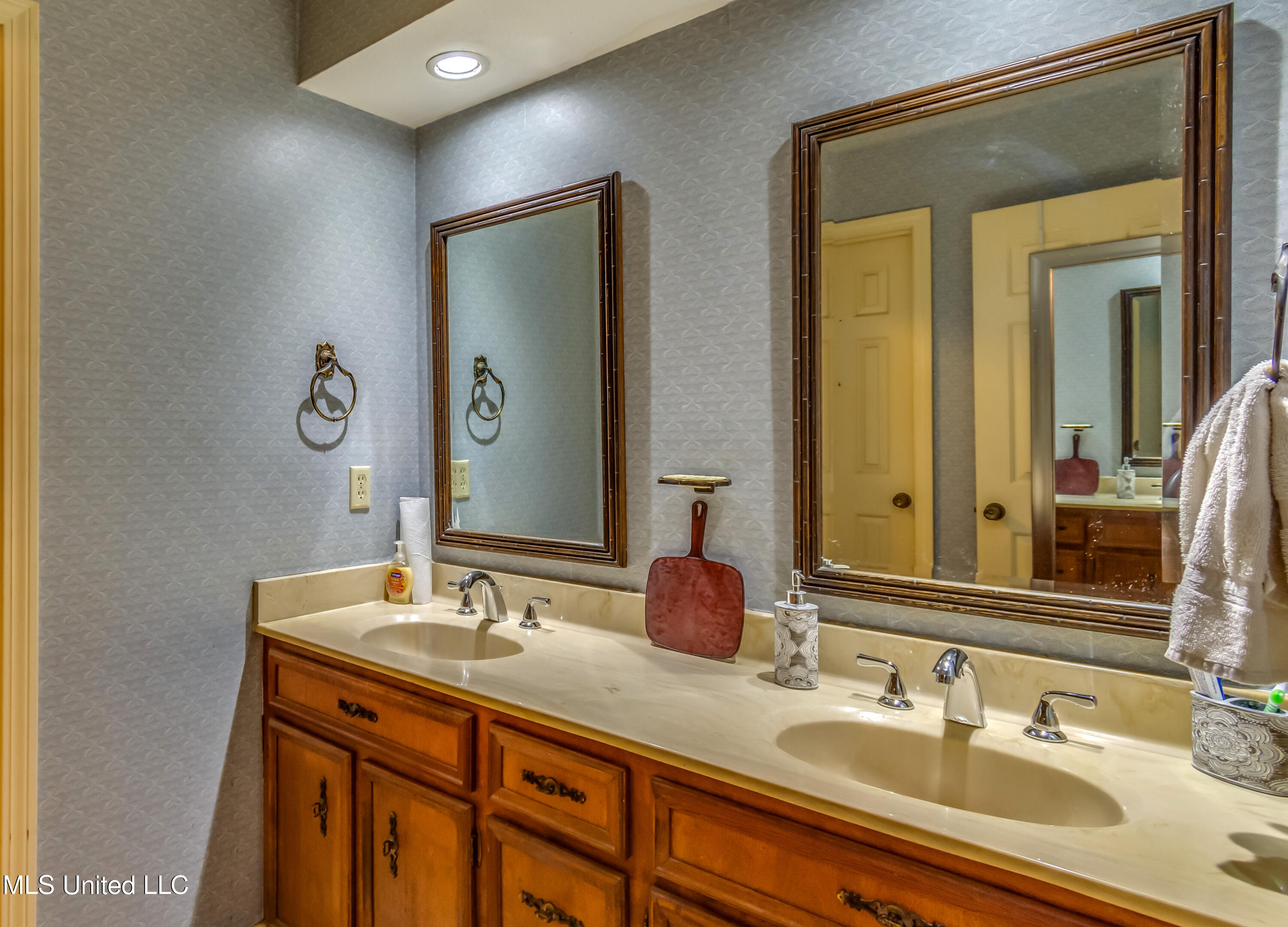 92 Summit Ridge Drive Brandon, MS 39042 - Photo 23 of 38 92 Summit Ridge-65