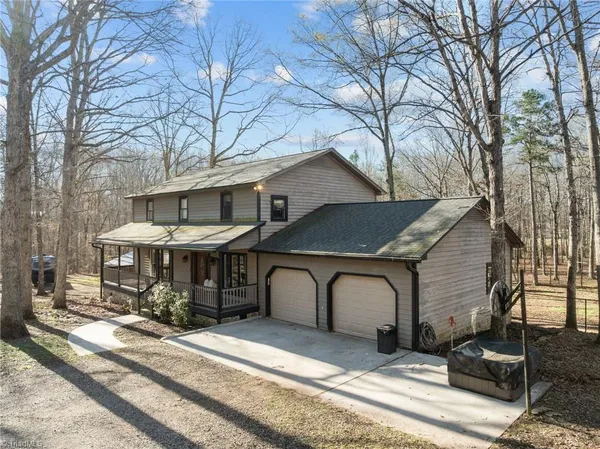 $545,000 | 301 Beck Forest Lane, Thomasville, NC 27360