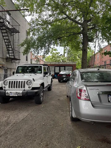 $1,600,000 | 3012 Bronxwood Avenue | Laconia