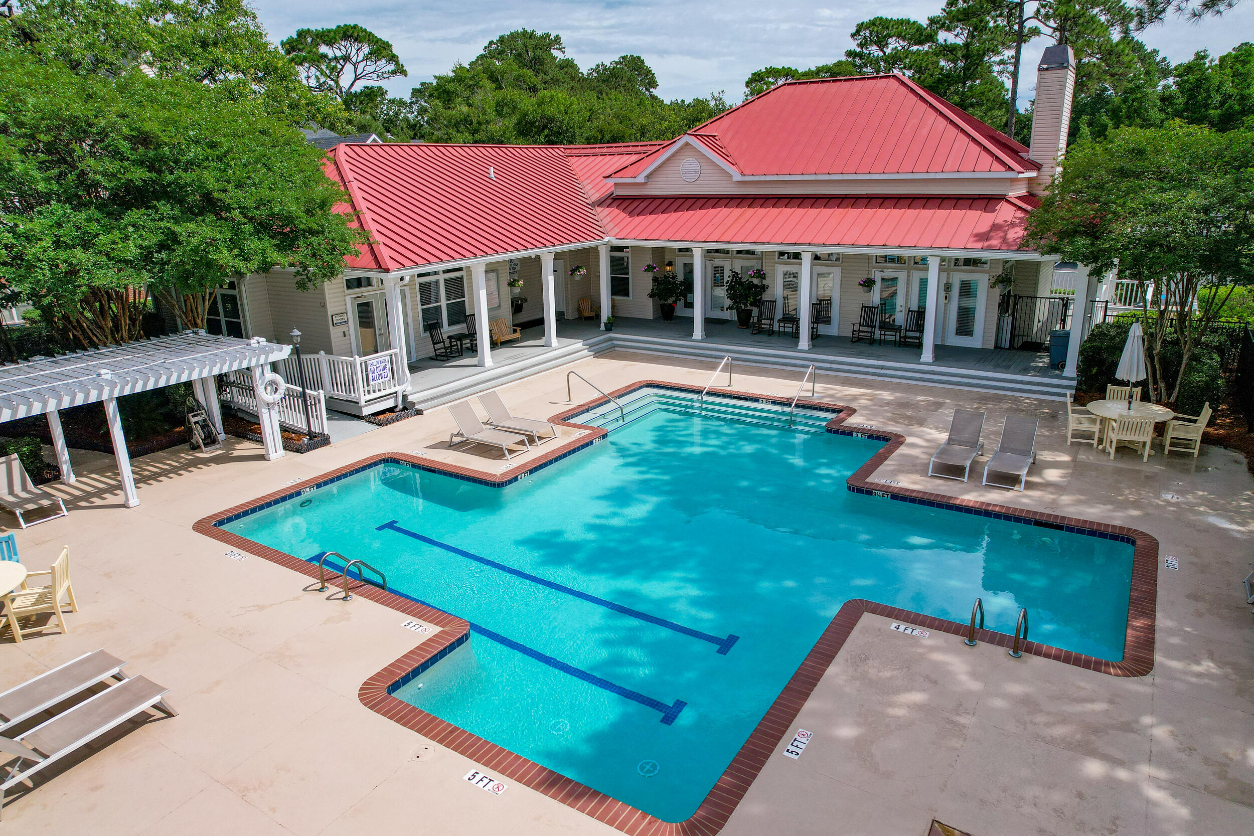 2011 North Highway 17, Unit 1700J Mount Pleasant, SC 29466 - Photo 29 of 38 DJI_0034