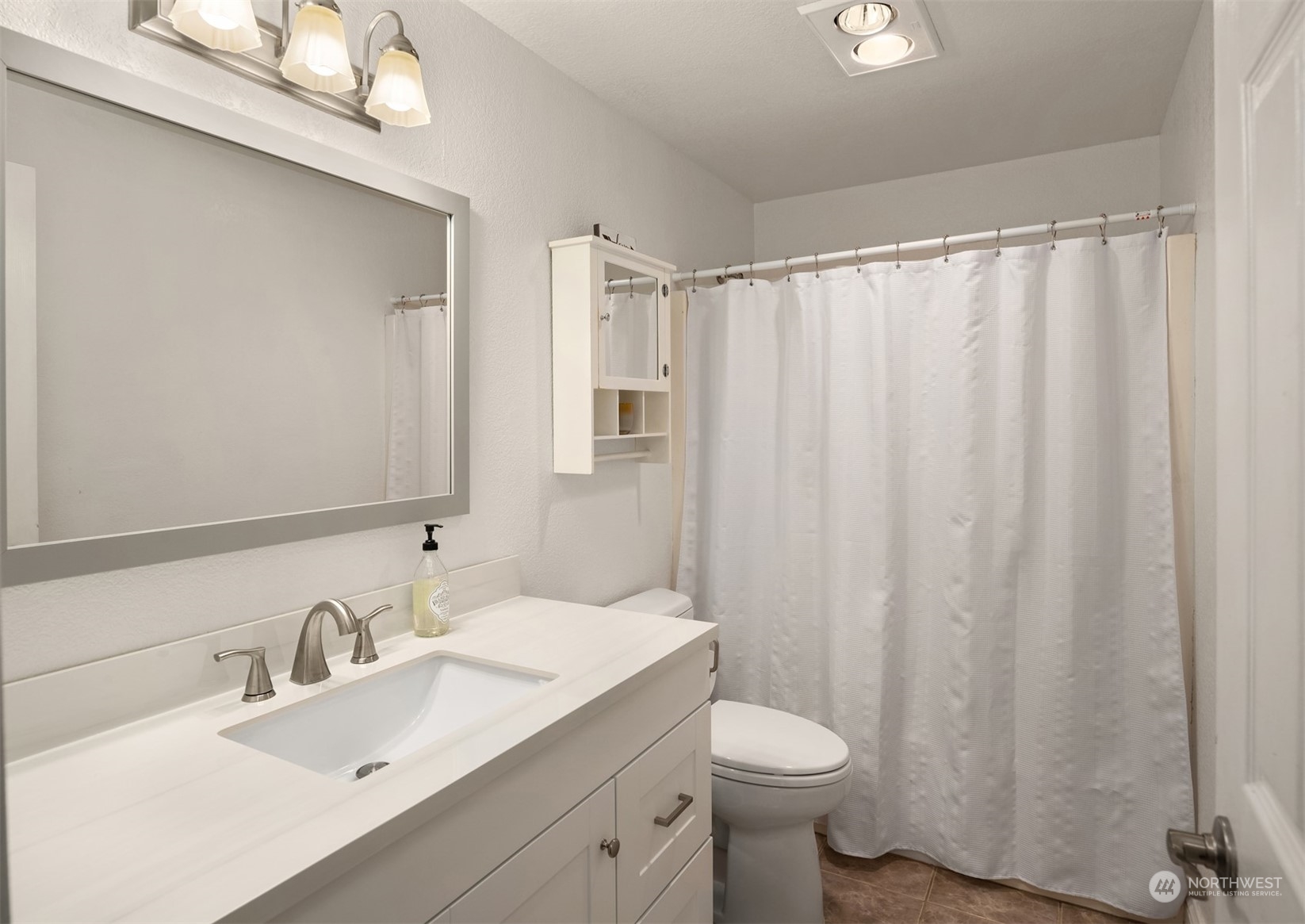 7019 177th Street Southwest Edmonds, WA 98026 - Photo 16 of 29 Gallery Image 16