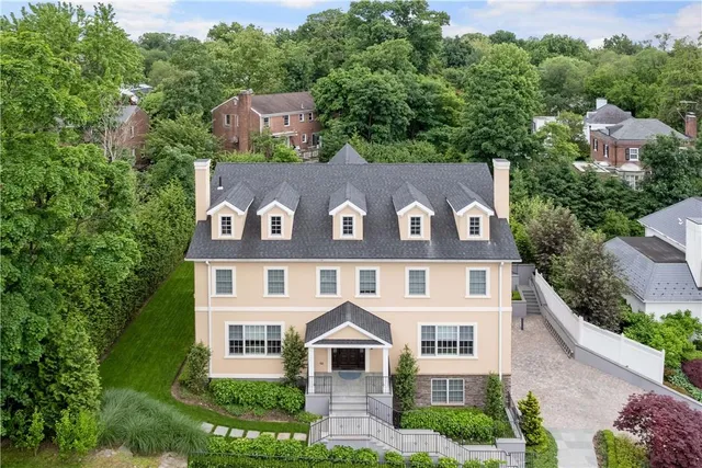$3,750,000 | 622 West 256th Street | North Riverdale