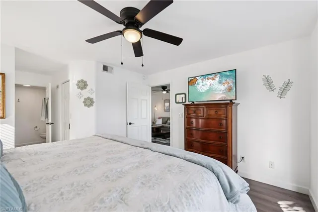 $4,000 | 845 New Waterford Drive, Unit Q104, Naples, FL 34104