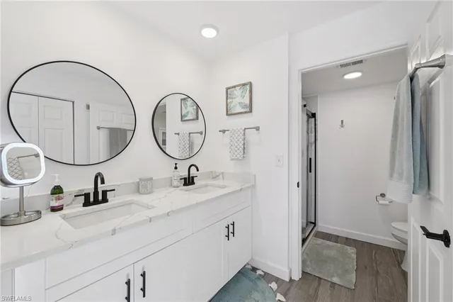 $4,000 | 845 New Waterford Drive, Unit Q104, Naples, FL 34104