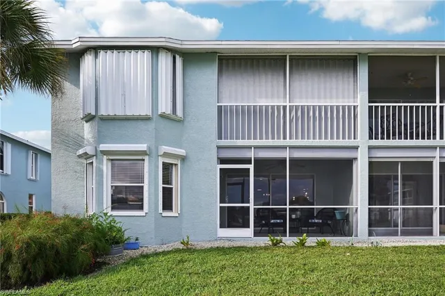 $4,000 | 845 New Waterford Drive, Unit Q104, Naples, FL 34104