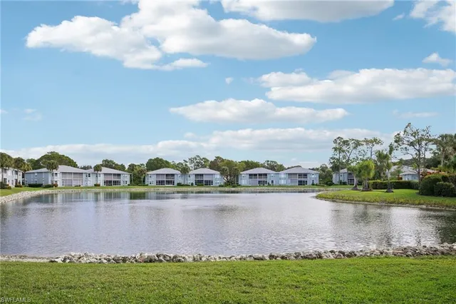 $4,000 | 845 New Waterford Drive, Unit Q104, Naples, FL 34104